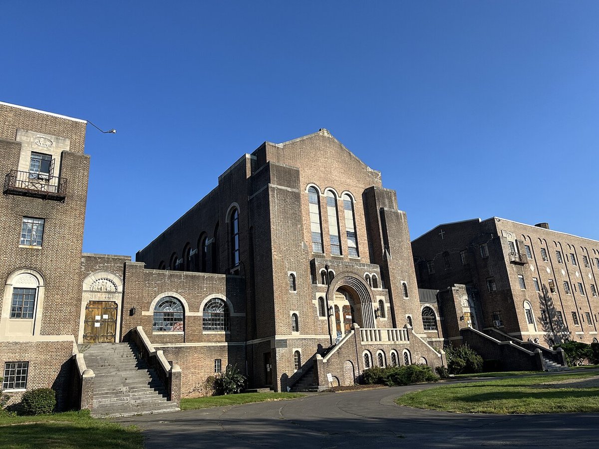 Pulitzer2018-ronan-farrow-20180530-wp