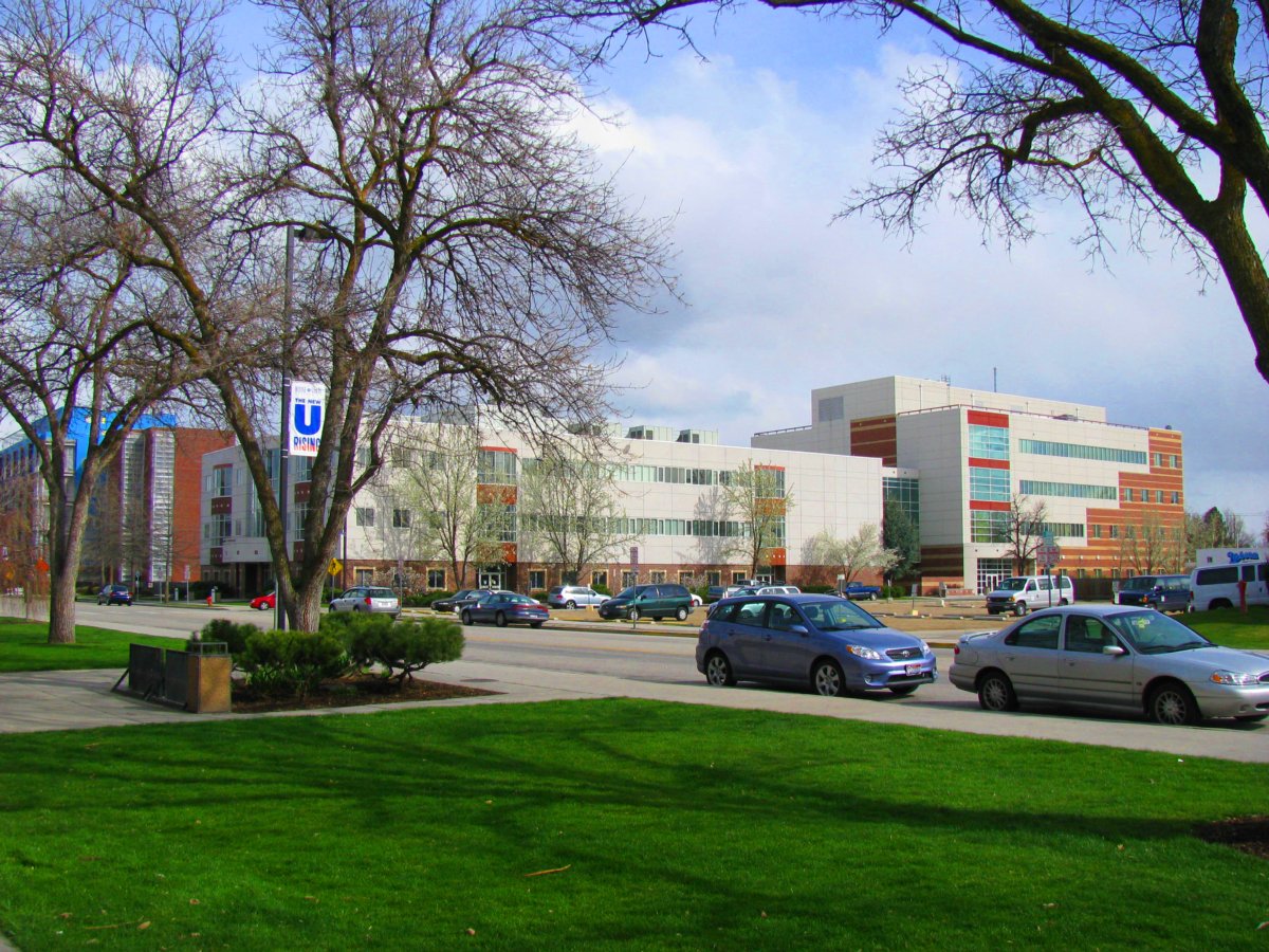Administration Building seen from Friendship Bridge