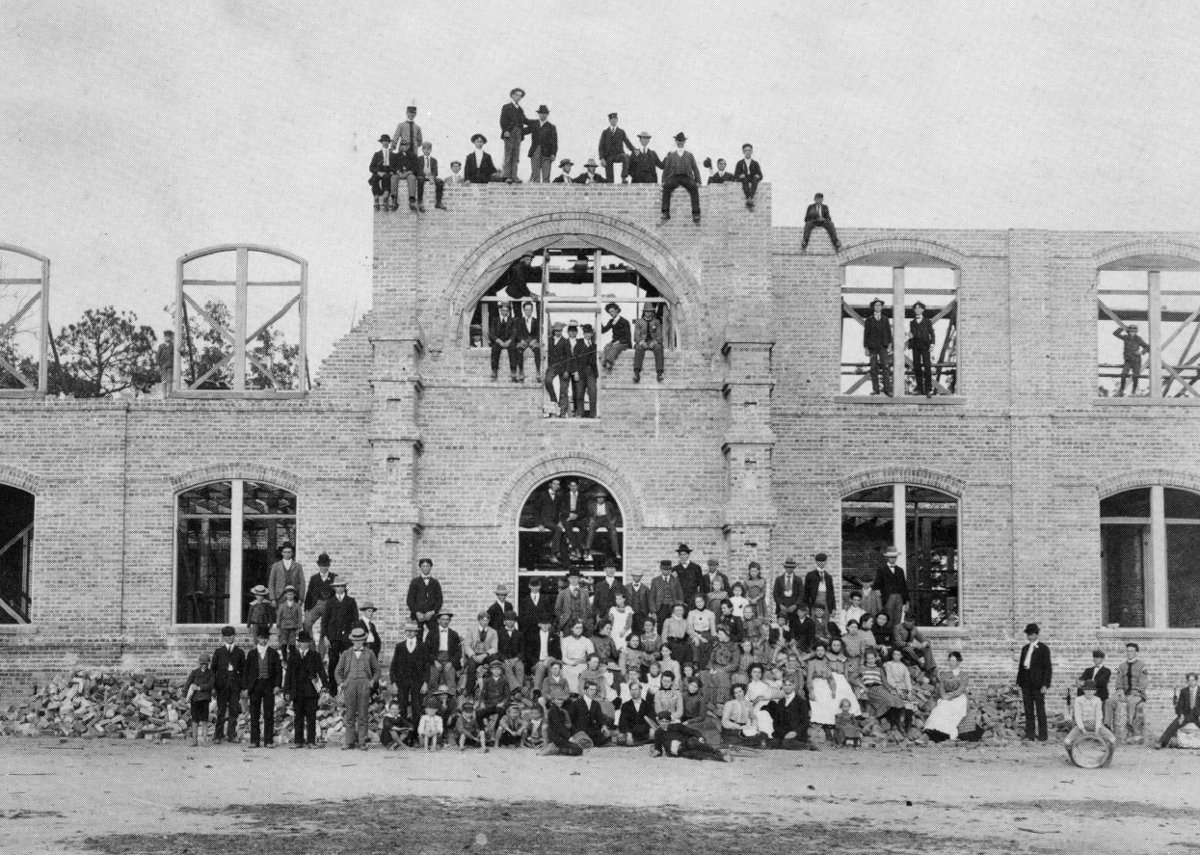 1902 Kivett Hall Construction