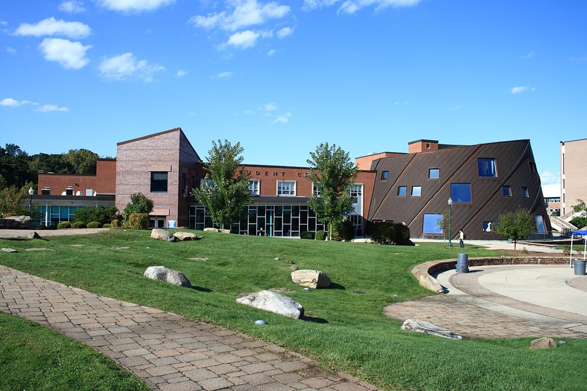 CCSU Elihu Burritt Library, 10-29-2021