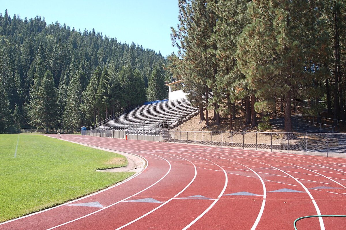 College of the Siskiyous sign