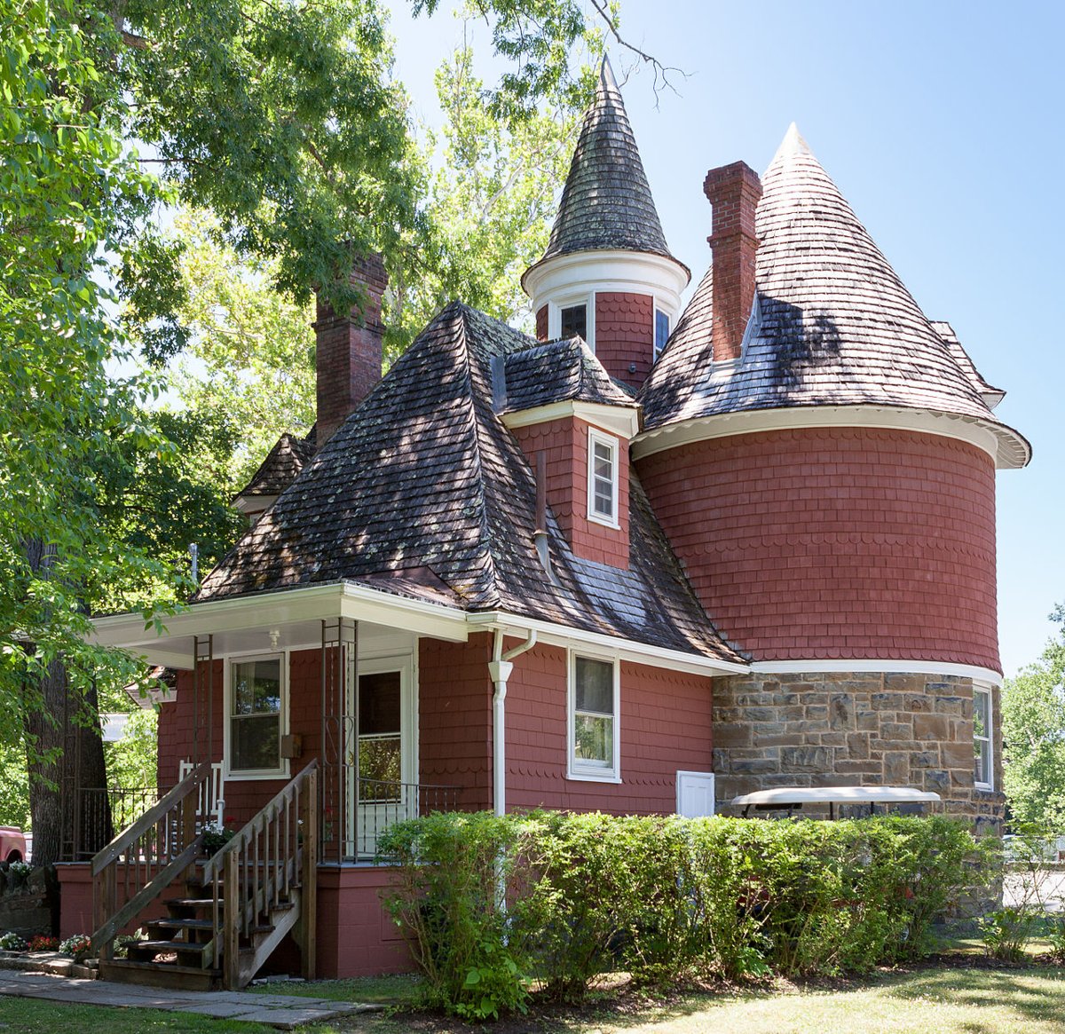 Davis and Elkins Liberal Arts Hall