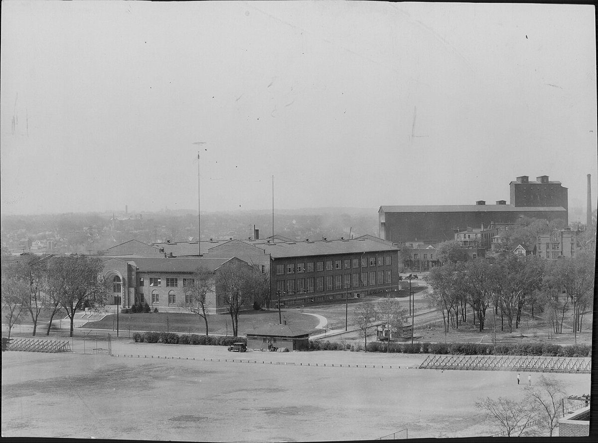 Dunwoody Institute Campus - DPLA - 0282947c1f2a75a174dd324b1113c7d6