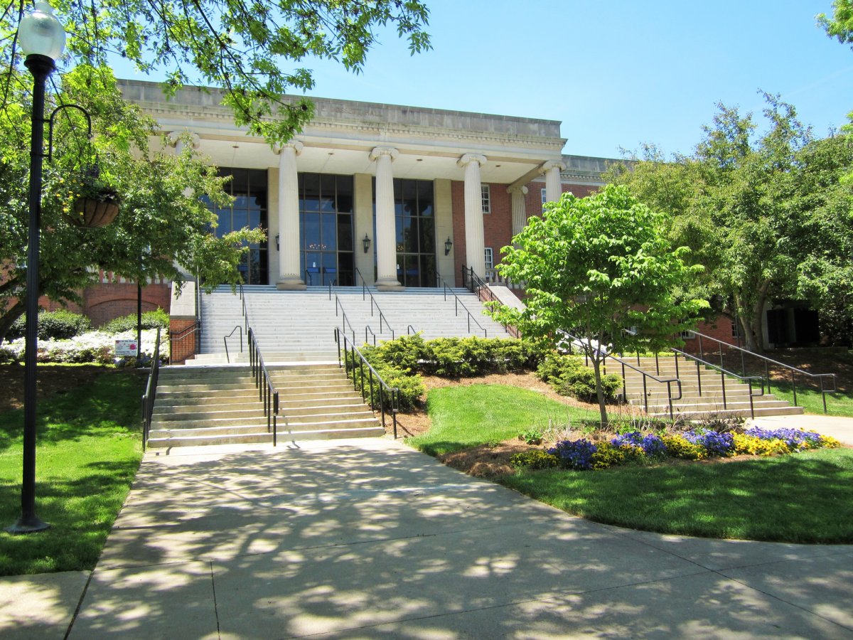 ETSU Dossett Hall