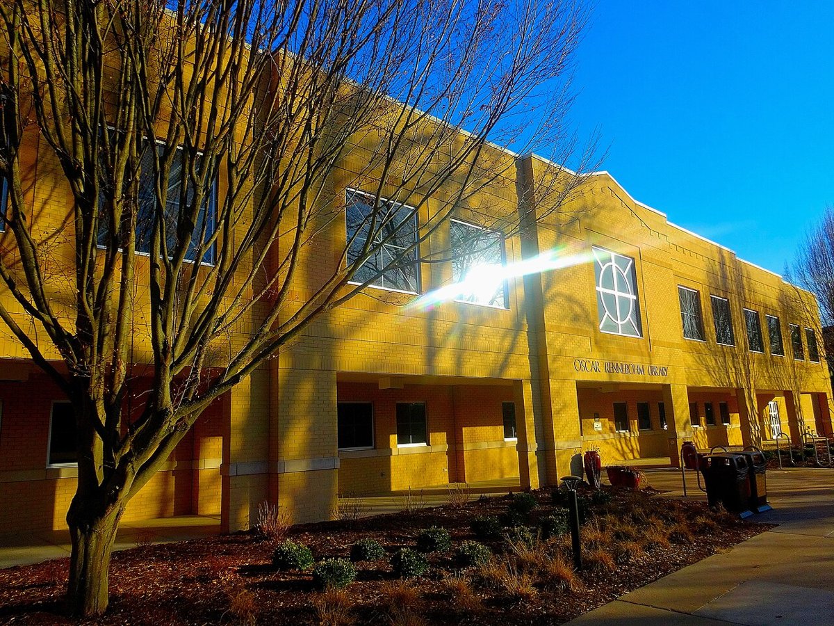 Oscar Rennebohm Library - panoramio