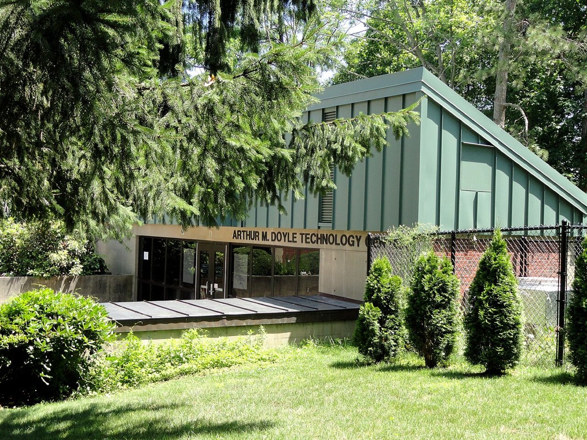 Framingham State Univ May Hall