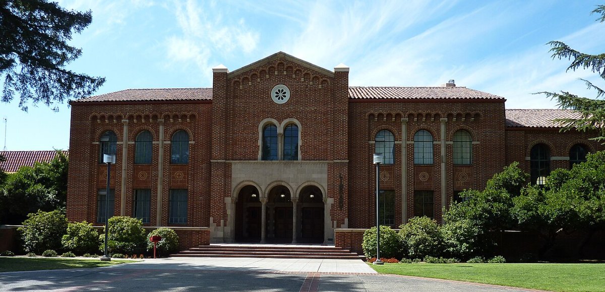 2009-0725-CA-FresnoCC-Library