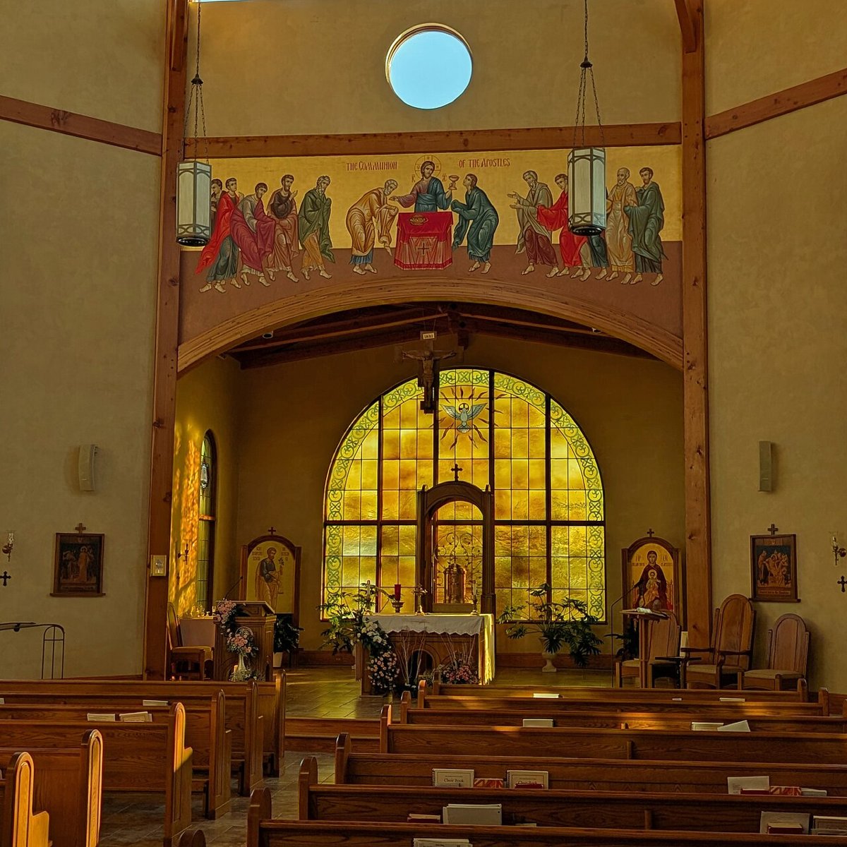 Holy Apostles Chapel inside