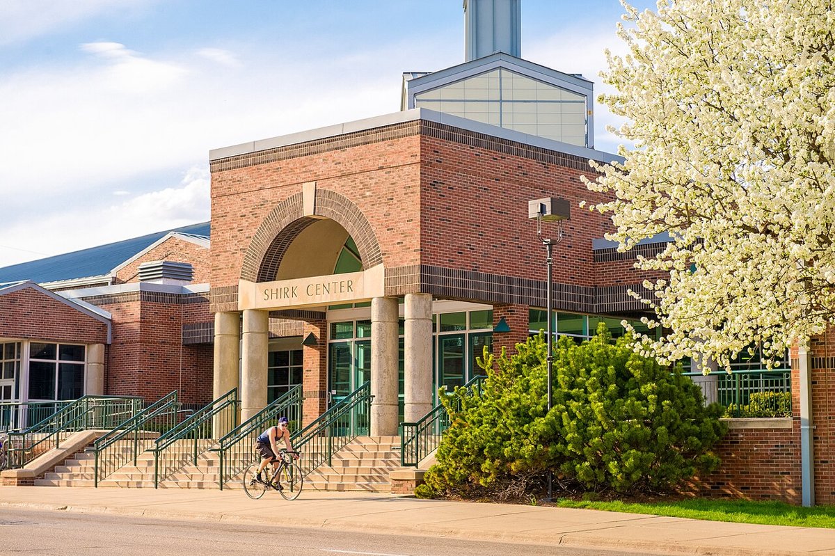 Shirk-center-spring-31-web-edit