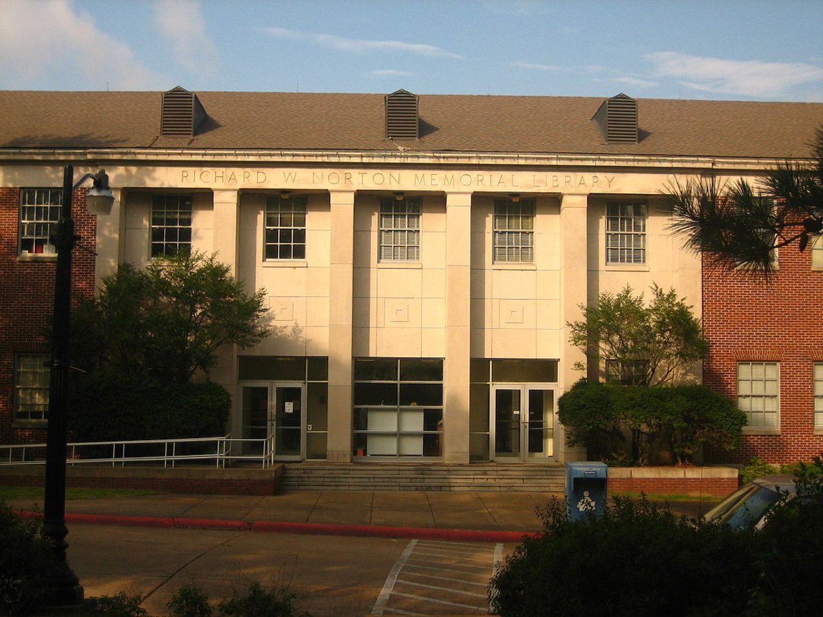 Norton Memorial Library at Louisiana College IMG