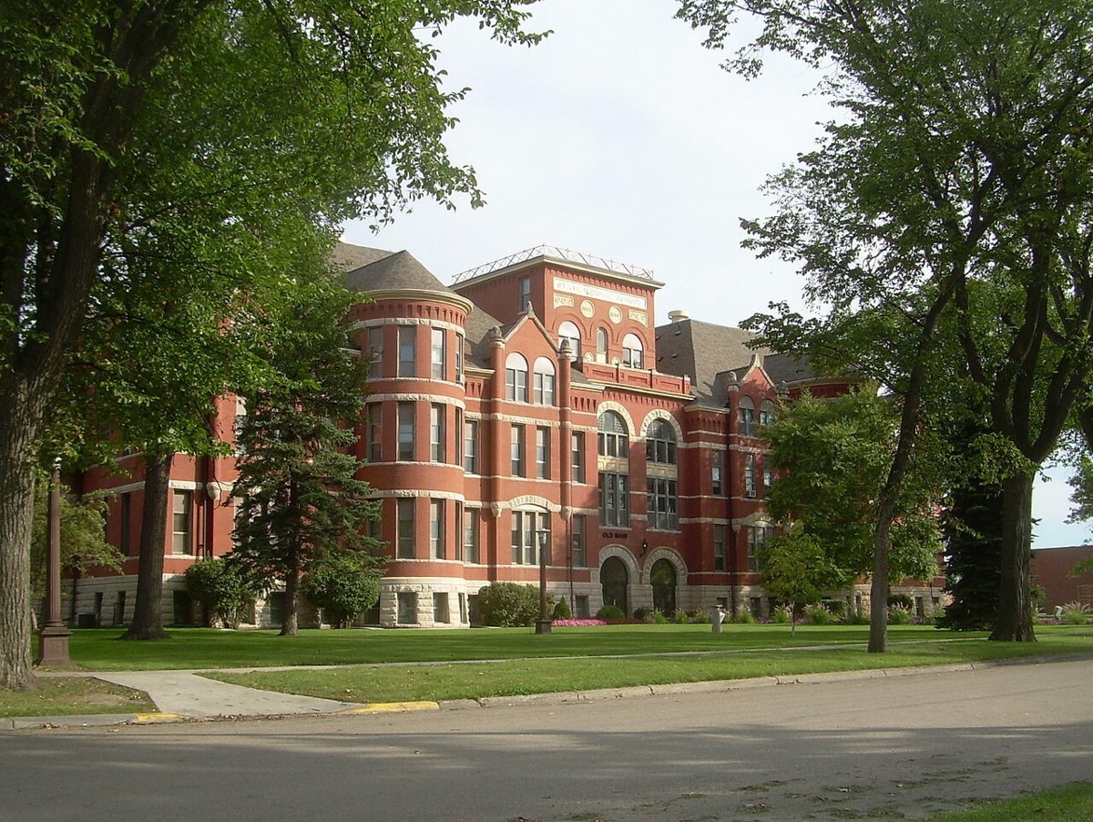 Old Main, Mayville State University