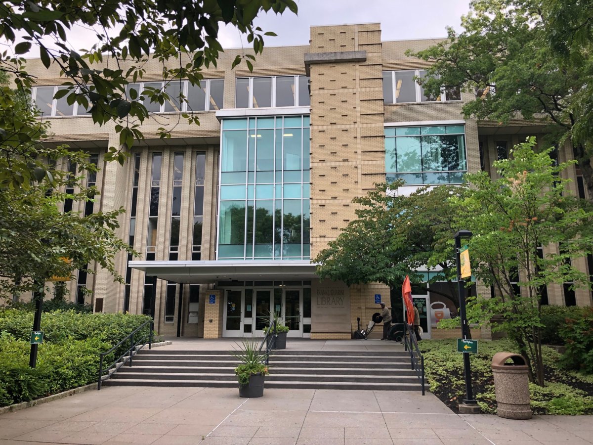 NJCU Grossnickle Hall entrance
