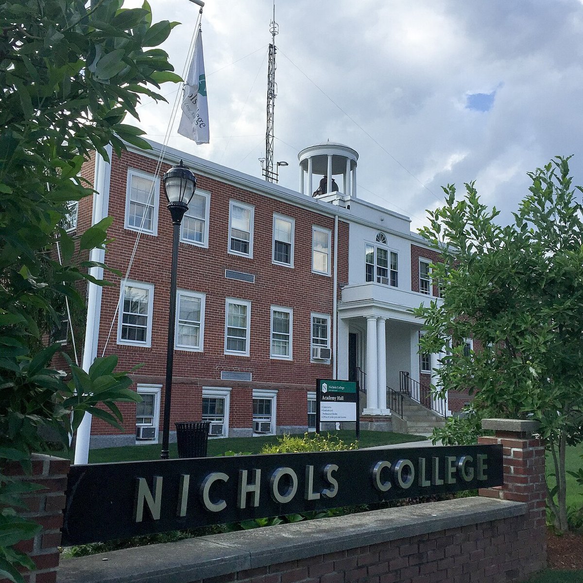 Nichols College, Academy Hall