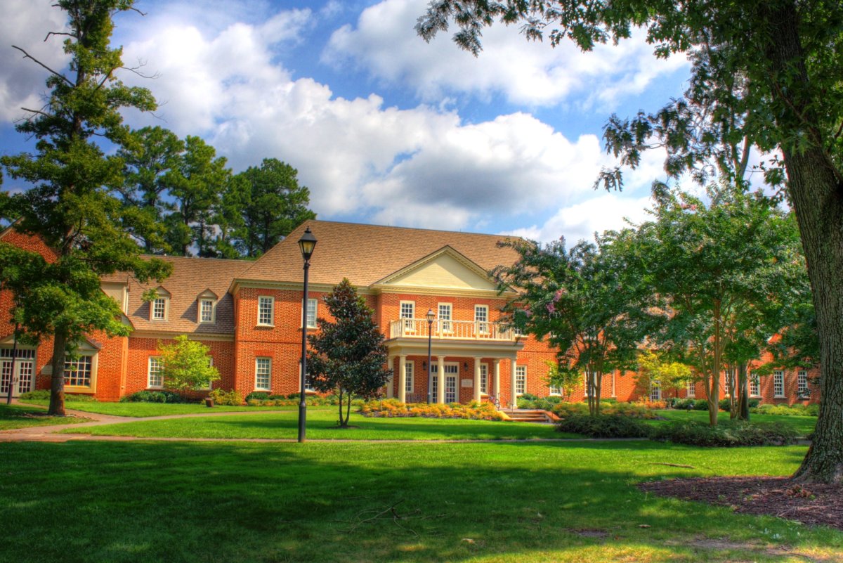 Regent University Robertson Hall