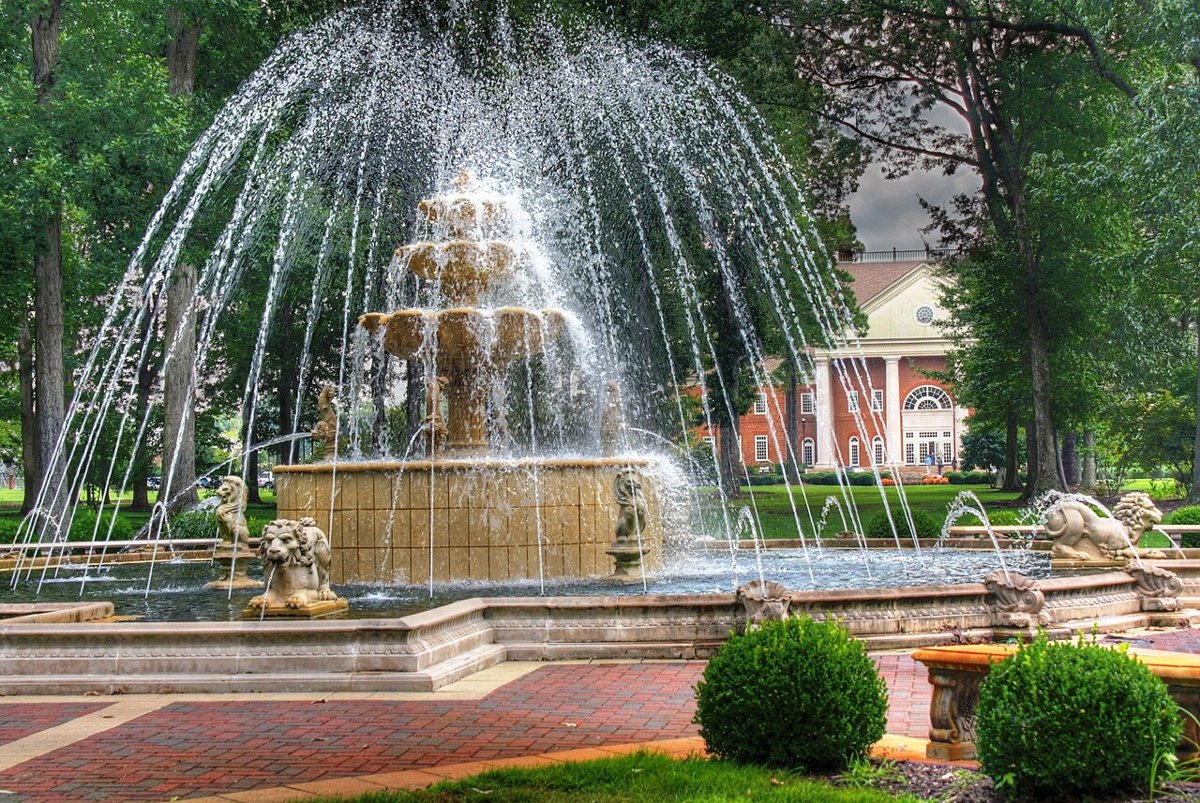 Regent royals monogram