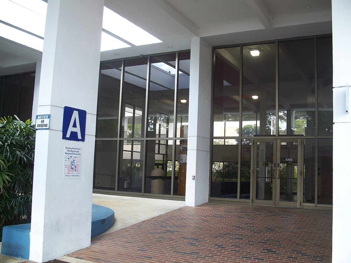 Gainesville FL SFC main library01