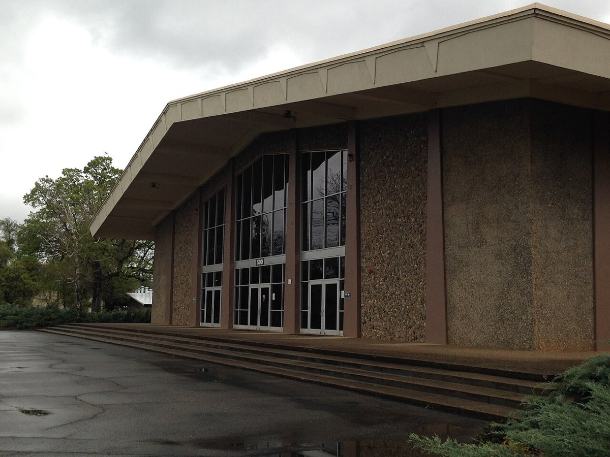 Shasta College Health Science University Center