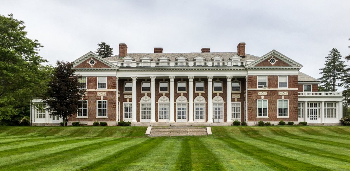 Former Ames estate at Stonehill College