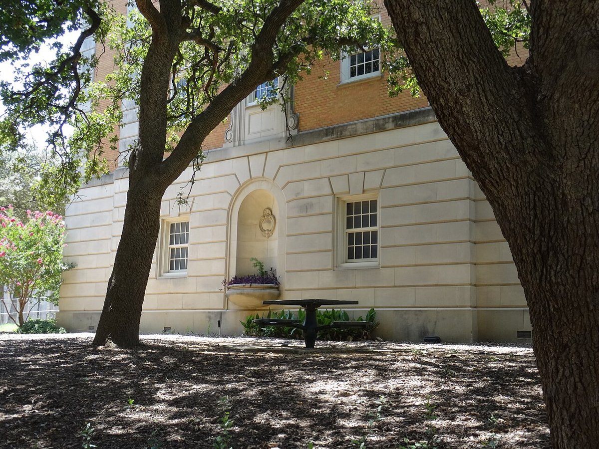 University of North Texas September 2015 06