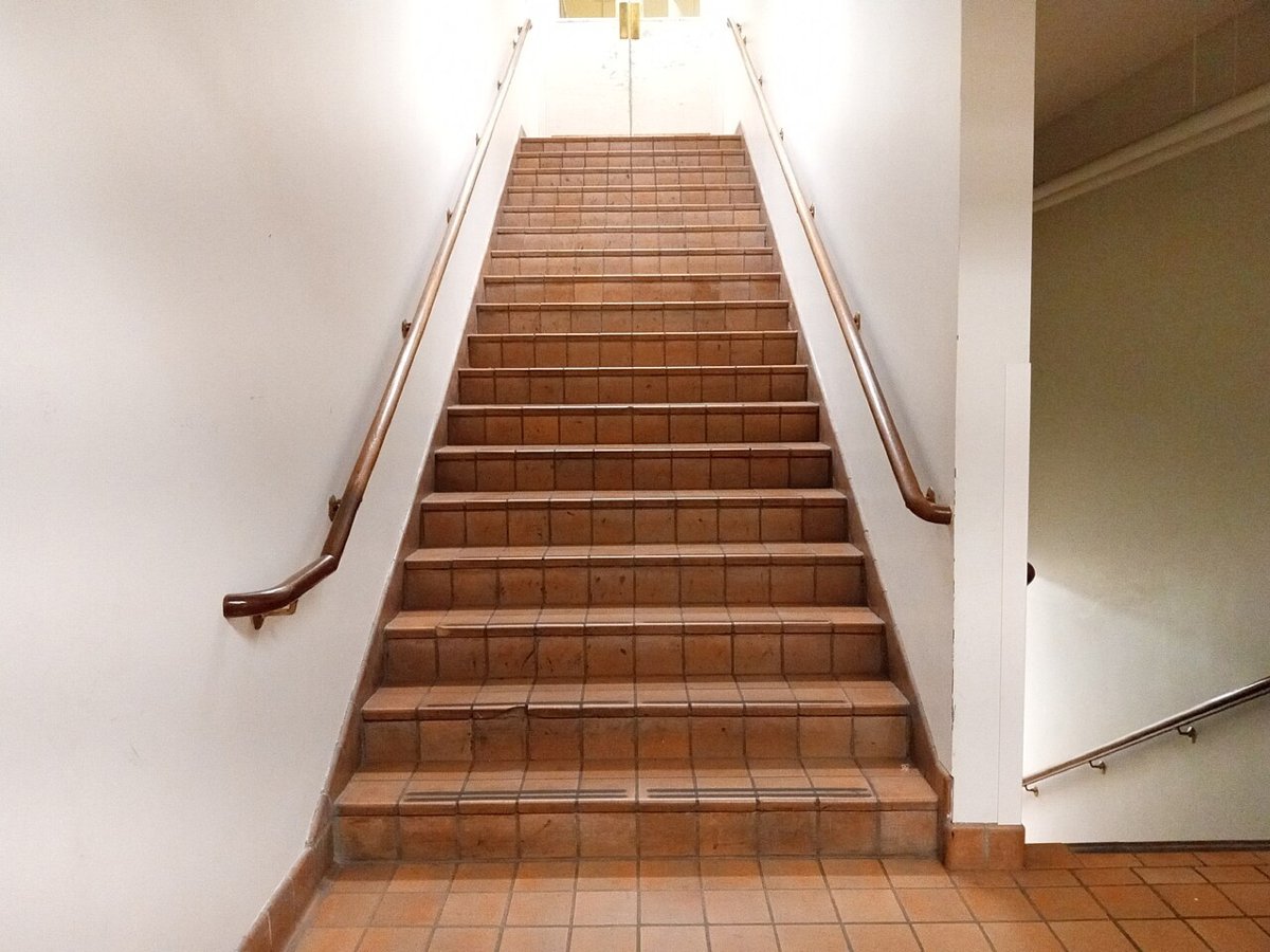 UW bothell discovery hall