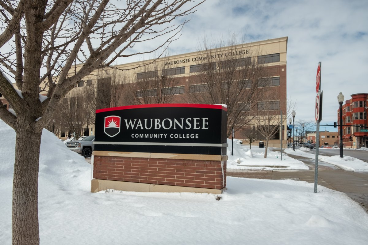 Waubonsee Community College Aurora Campus