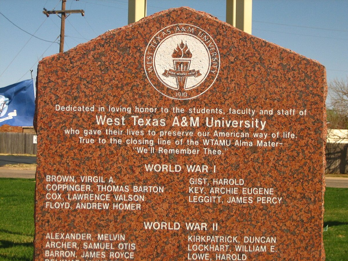 West Texas A&M University, Old Main and Buffalo Statue