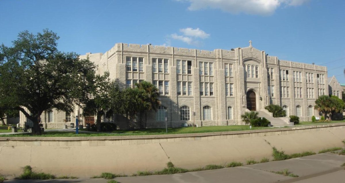 Xavier NOLA Indiana Limestone